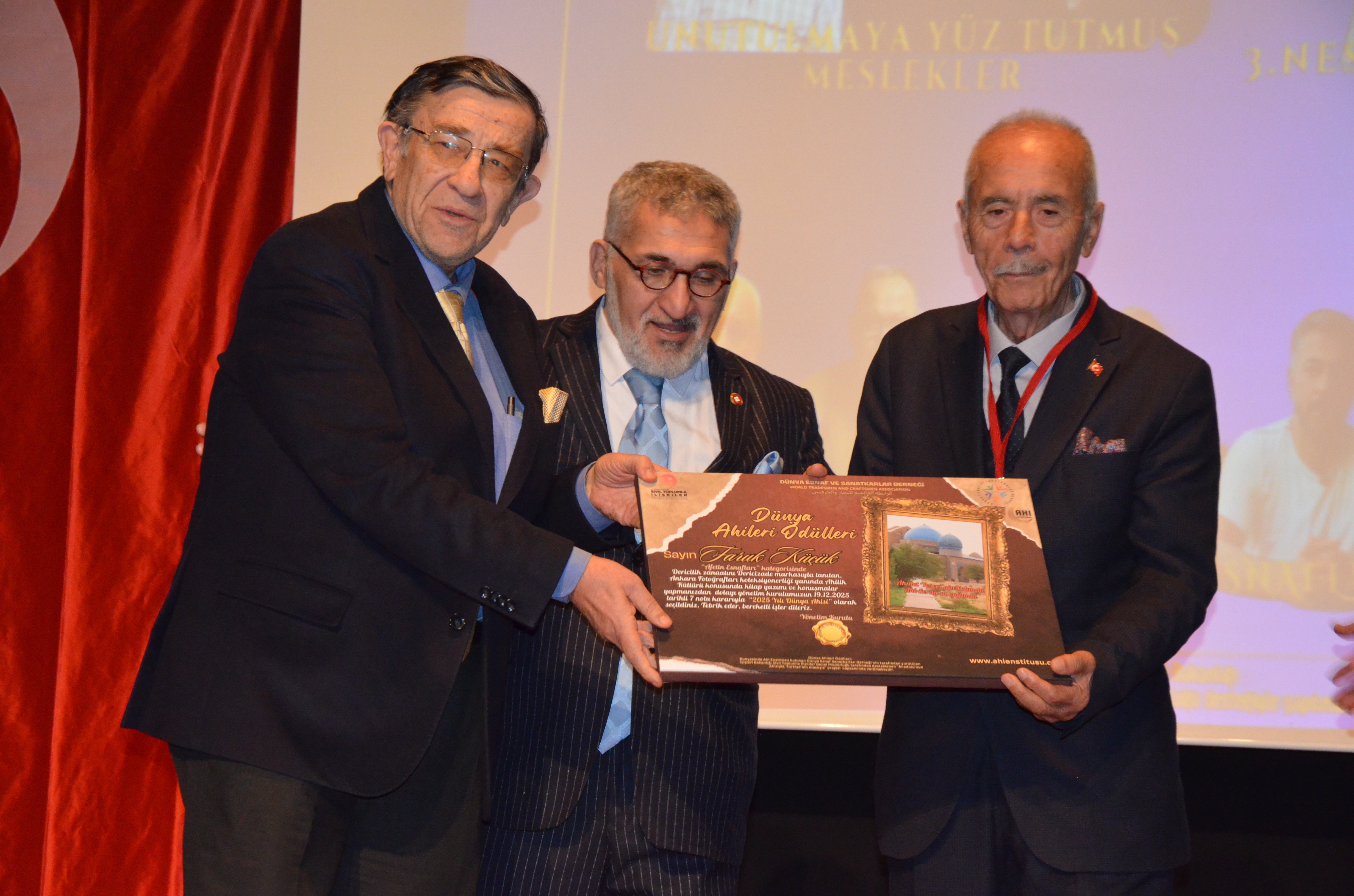 HEMŞERİMİZE DÜNYA AHİLİK ÖDÜLÜ